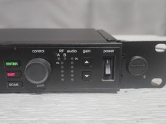 Shure ULXD4 J50 Digital Wireless Receiver 572-636 MHz POWER ADAPTER NOT INCLUDED