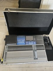 PreSonus StudioLive 32 With Road Case, WiFi Router and 32gb SD card
