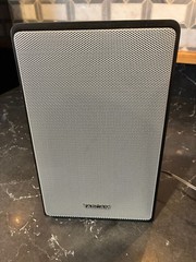 Tascam VL S21 Compact 25-Watt Desktop/Multimedia Speaker System NXT