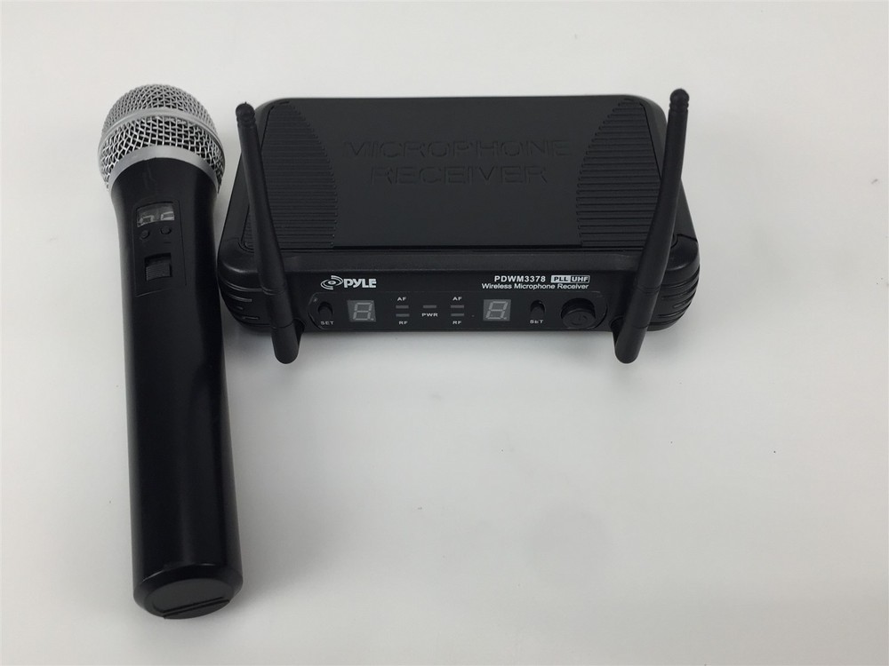 Pyle PDWM3378 PLL UHF Wireless Microphone Receiver with Hand Held Transmitter