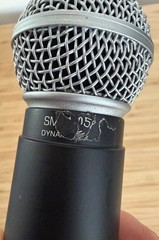 Shure L2 SM58 Dynamic Wireless Microphone (L2-AG) + OEM Holder *USED* POWERS ON!
