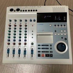 Yamaha MD4S 4 Track Multitrack MiniDisc Recorder (MD Data/Mini Disc) w/ Case