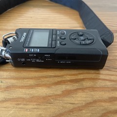 TASCAM DR-40 Linear PCM Digital Recorder No SD Card