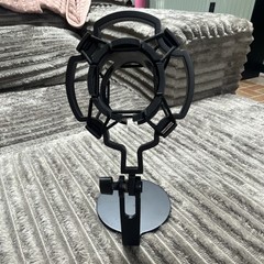 Kingston Shock-Absorbing Microphone Holder Mount Black Plastic Metal