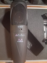 ART M-ThreeCondenser Microphone with Shock Mount Pop Filter and Shockmount +Case