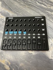 Akai MIDIMIX USB MIDI Controller – Black