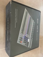 Zoom LiveTrak L-20 – 20-Input Digital Mixer & Multitrack Recorder