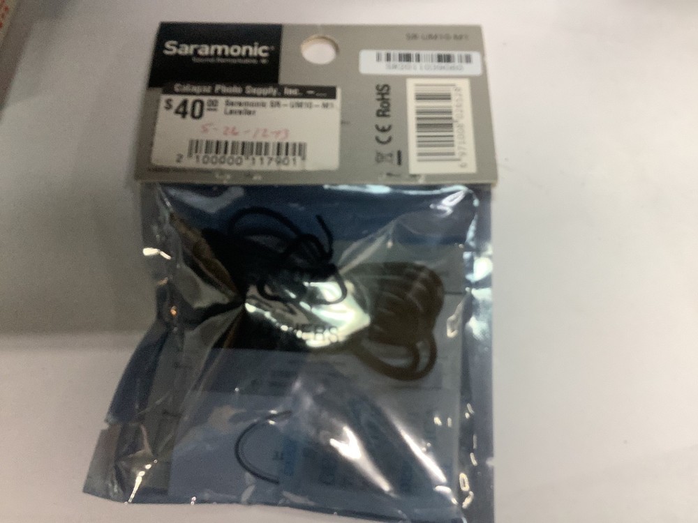 SR-UM10-M1 | Lavalier Mic with Locking 1/8″ Male Transmitters