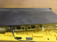 5 Audix Microphone Receivers with Microphones. 2 – R41 1 – R42 2 – R62