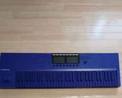 KOMPLETE KONTROL S49 MK2 PURPLE LIMITED EDITION