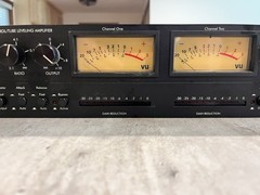 ART PRO VLA PROFESSIONAL TWO CHANNEL VACTROL/TUBE LEVELING AMPLIFIER