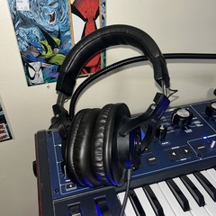 Novation MiniNova 37-Key Synthesizer Vocoder w/accessories (READ DESCRIPTION)
