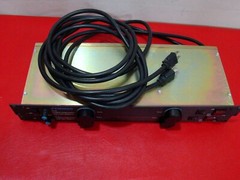 ONE Furman PL-8 15A Advanced Power Cond/Lights 8 Outlets 1RU 10Ft Cord READ DESC