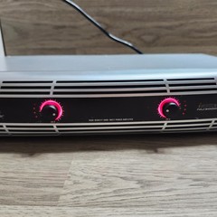 Behringer INUKE NU3000 High Density 3000 Watt Power Amplifier