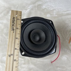Pair of 3.5″ Speaker Drivers 8 Ohm – Untested / No Brand