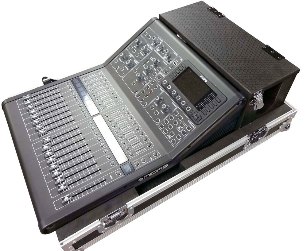 ProX XS-MIDM32RDHW Console Flight Case w Doghouse & Wheels for Midas M32R Mix…