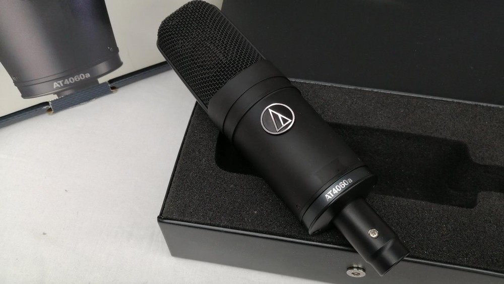 AUDIO-TECHNICA AT4060A Condenser Microphone Premium Sound W/BOX