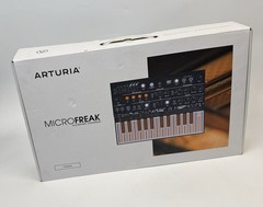 Arturia MicroFreak Synthesizer Keyboard – First Release With Rare Extras