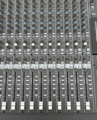 Mackie 32-8 8-Bus Audio Mixing Console w/ 220W Power Supply