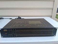 YAMAHA Q2031 Stereo Equalizer Rack Mountable For Parts Or Repair