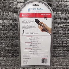 The Singing Machine SMM205 Dynamic Professional Dynamic Microphone + Adapter New
