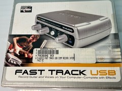 M-AUDIO Fast-Track USB Portable Audio Interface for Guitars Mics and Instruments