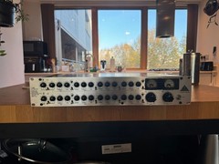 Behringer T1951 Tube Ultra-Q Vacuum Tube 4 band Equalizer Notch Filter very good
