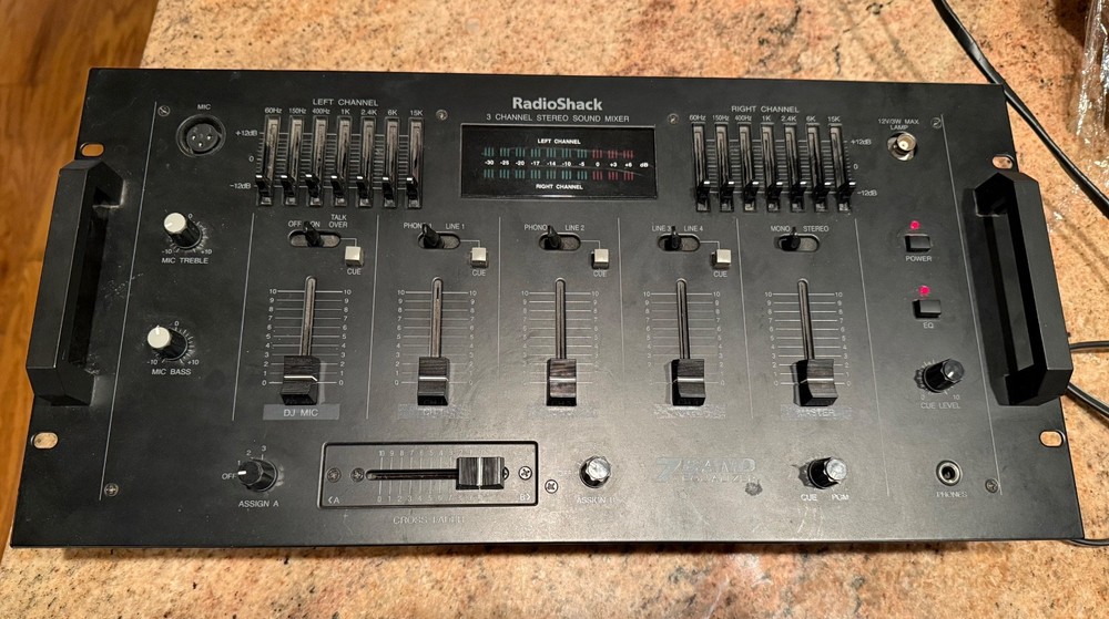 Radio Shack 7 Band Equalizer 3 Channel Stereo Sound Mixer 32-3012 Tested/Working