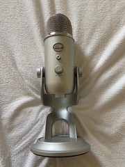 Blue 6123112 Microphone – Silver