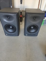 JBL LSR4328P Pair Active Bi-Amplified 150W 8″ Studio Monitors Black