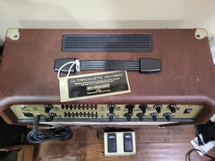 Behringer ACX1800 ultracoustic amplifier 180 watts excellent condition.