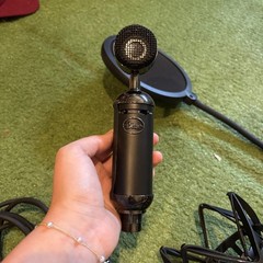 Blue Microphones Blackout Spark SL Large-Diaphragm Condenser Microphone