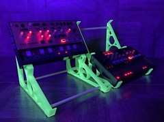 X4 Angled Stand for all KORG Volca Series Modules – Special Edition LUMINESCENT