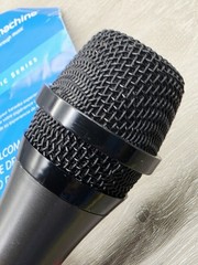 The Singing Machine Dynamic Professional Microphone