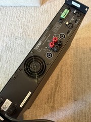 Crest Audio LT 2000 Power Amplifier