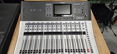 Yamaha TF3 24 Channels Digital Mixer Console, 48 Inputs, 25 Motorized Faders