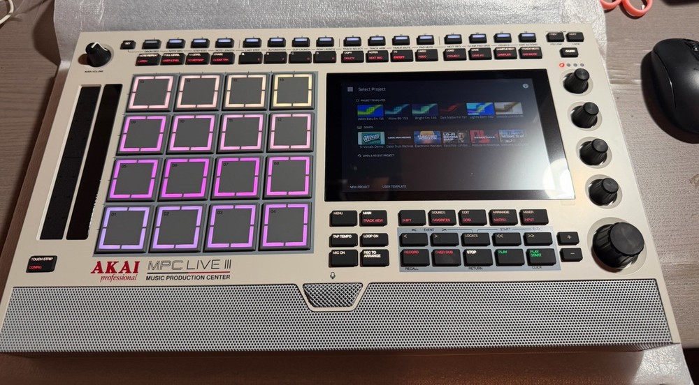 Akai Professional MPC Live III Standalone Music Production Center Retro Edition