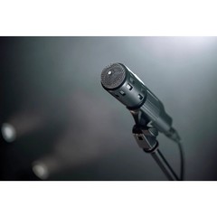 Warm Audio Retro 64 Dynamic Vocal and Instrument Microphone Black Black
