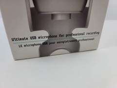 BRAND NEW – Blue Yeti – Professional USB Microphone – 988-000103 – Silver