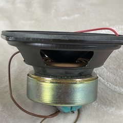 Pair of 3.5″ Speaker Drivers 8 Ohm – Untested / No Brand