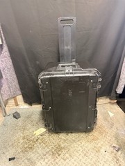 SKB 2317-14 iSeries Waterproof Rolling Case With Pockets
