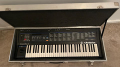 Oberheim Matrix 6 Vintage Synthesizer in Excellent Condition With Hard Case