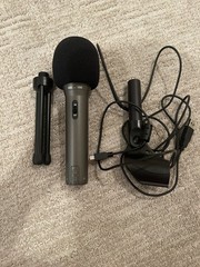 Samson Q2U Dynamic USB Microphone Recording and Podcasting Pack (Black)
