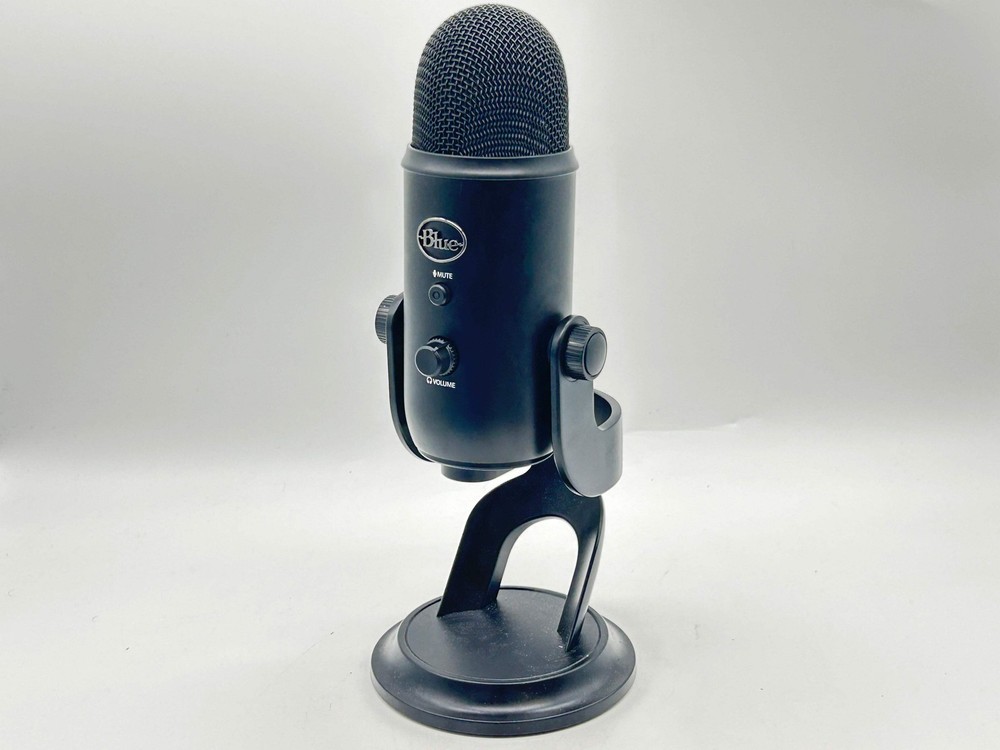 Blue Yeti USB Microphone A00132 — Sold As-Is