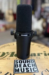Shure SM7B Professional Podcast & Streaming Microphone Studio Quality