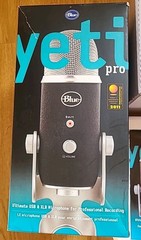 Blue Yeti Pro USB XLR Microphone Professional Recording New & Complete