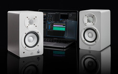 HS4 Powered Studio Monitor in Black, Pair (HS4 B)