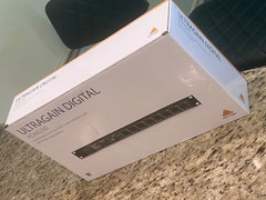 Behringer Ultragain Digital ADA8200 Audiophile 8 In/8 Out ADAT Audio Interface