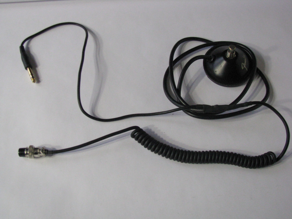 Fender 1-Button Footswitch 4pin Mic Microphone Cable 6.35mm (1/4-inch) Ham Radio