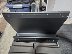 Allen & Heath Qu-24 24-Channel Digital Mixing Console with Roadie Case